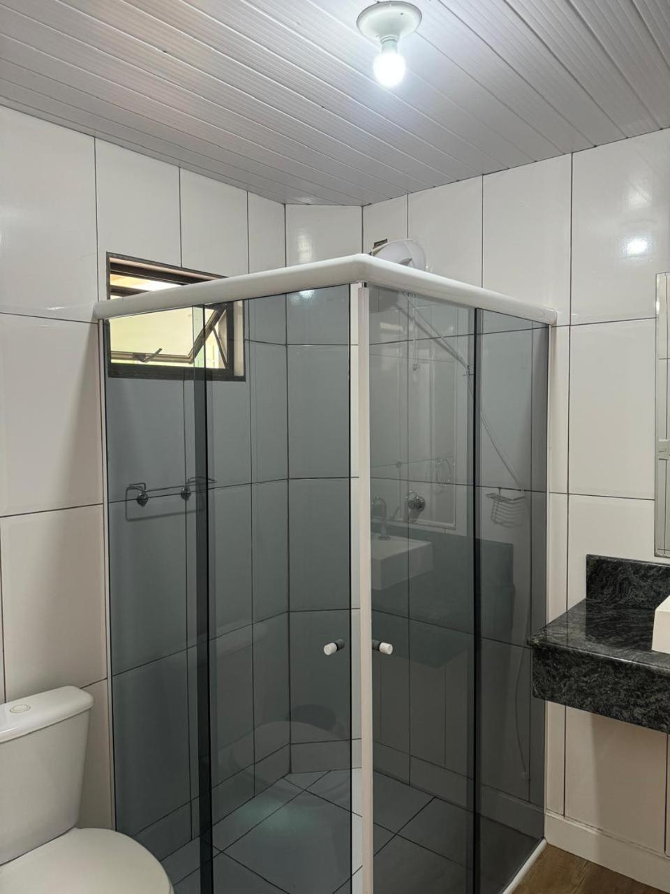 בומבינאס Residencial Montoski מראה חיצוני תמונה