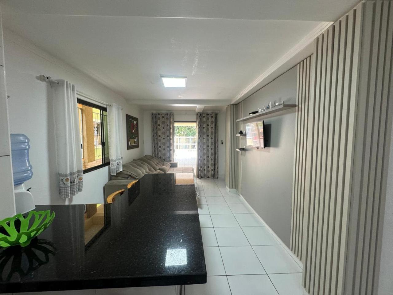בומבינאס Residencial Montoski מראה חיצוני תמונה